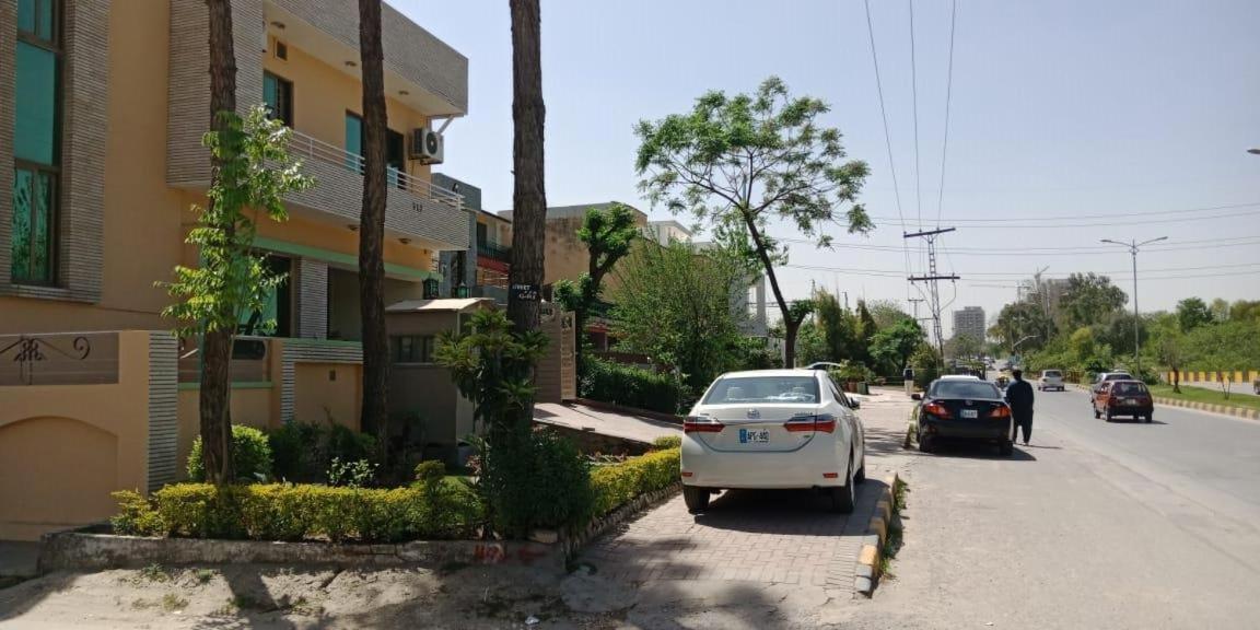 Butt Lodges 2 Islamabad Extérieur photo