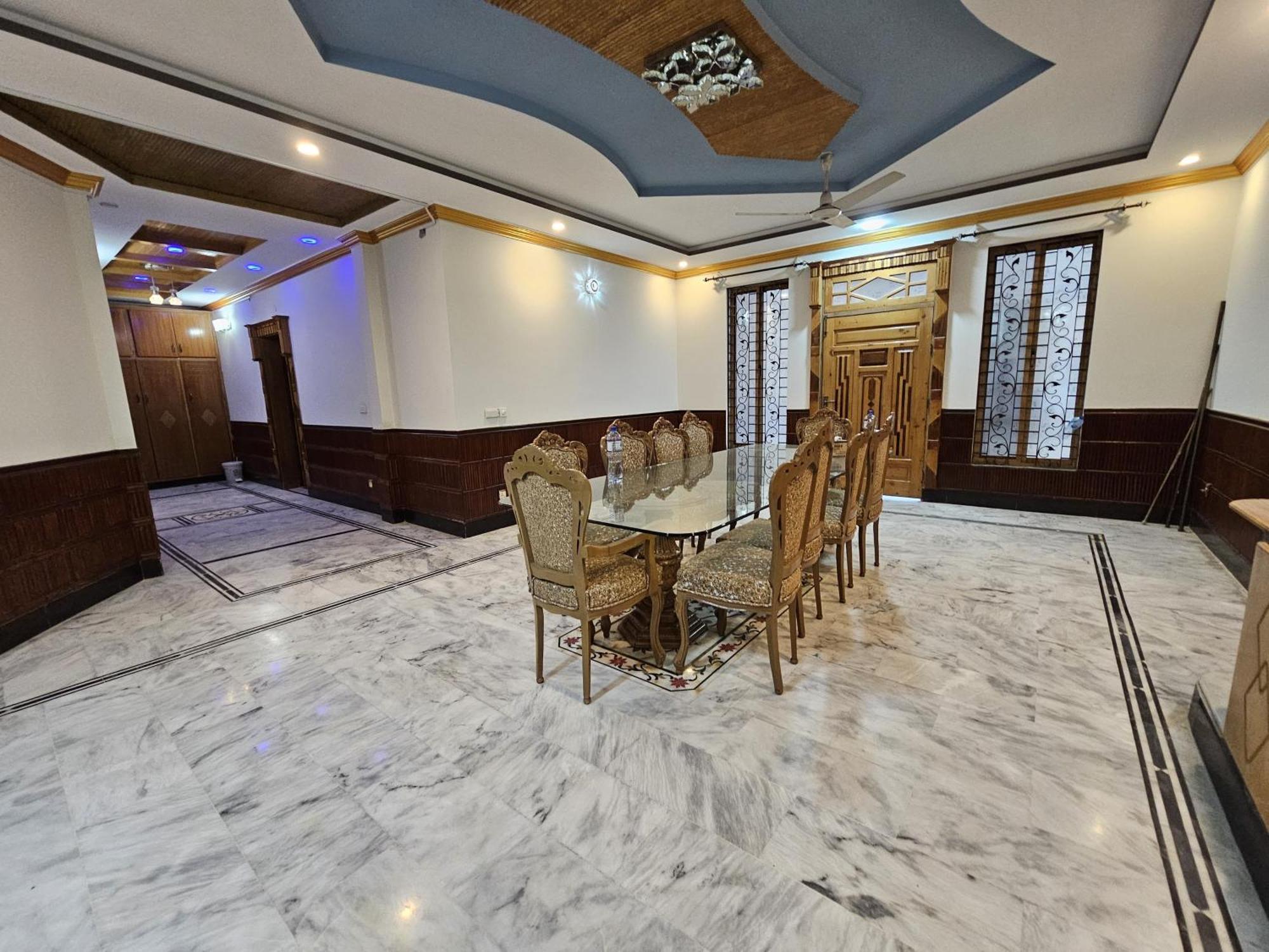 Butt Lodges 2 Islamabad Extérieur photo